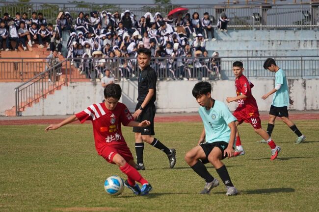 海南&ldquo;自贸港杯&rdquo;中意青少年足球文化巡回赛U13（初中组）比赛现场